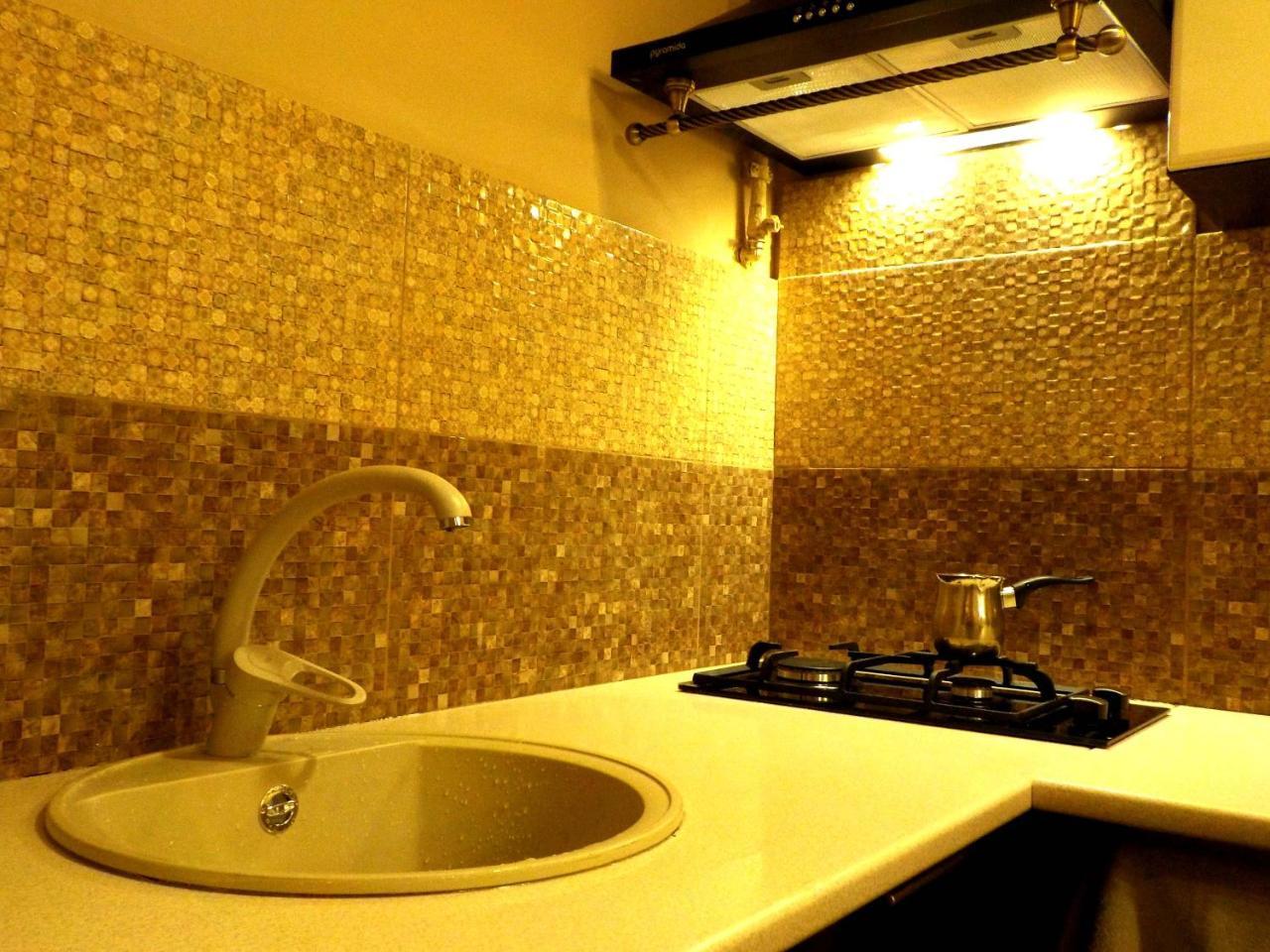 With Dom Studio Apartment Lviv Luaran gambar